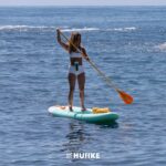 HUIIKE Stand Up Paddling Board mit Zubehör, Paddel, Finnen, Leash, Pumpe, Rucksack. SUP-Board Aufblasbar Hoher Stabilität und Widerstandsfähigkeit. Zum Kajak Umbaubar 305-365 cm, trägt 130-170 kg
